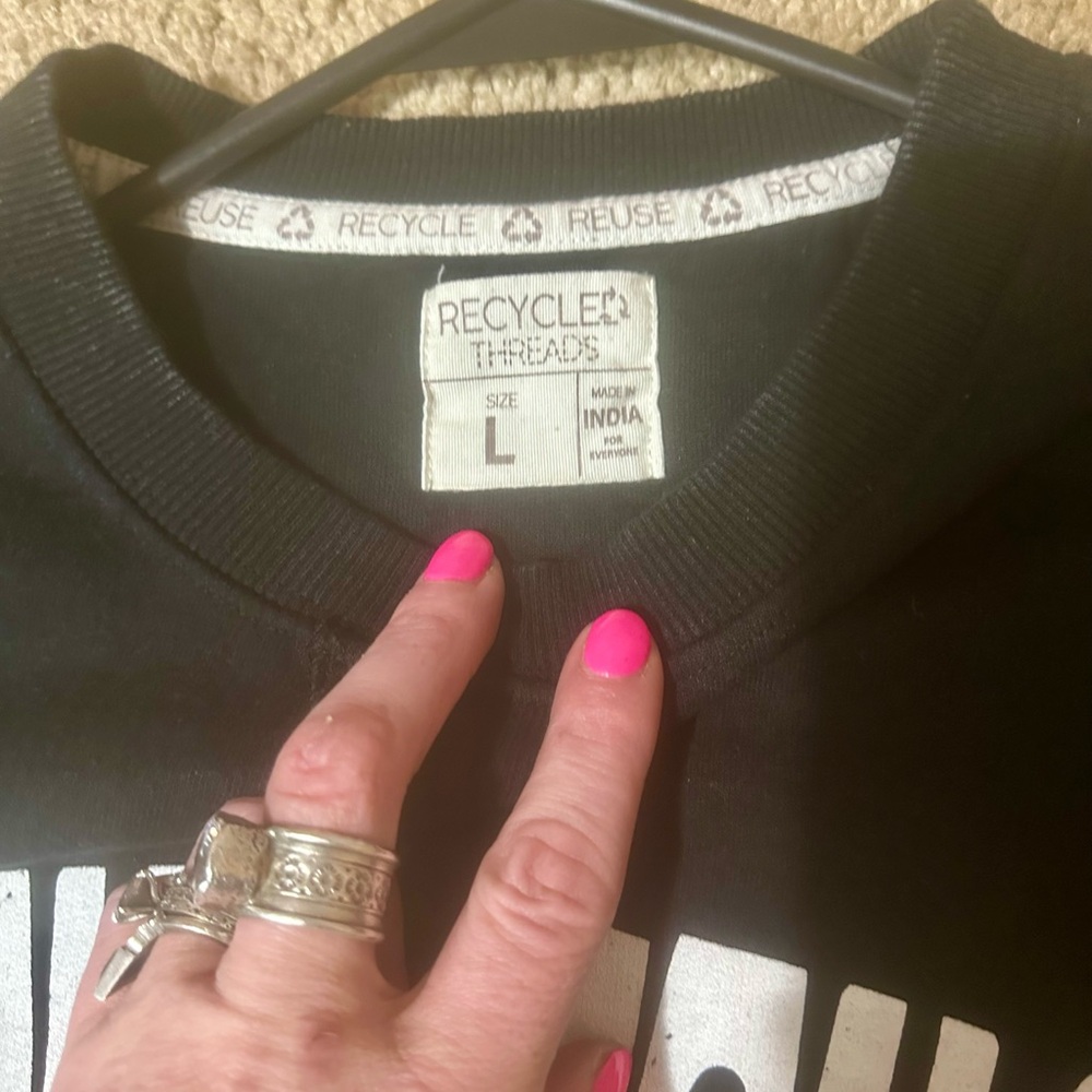 GOTH GIRL sweatshirt! 🖤🖤 Halloween sweatshirt - Picture 4 of 4